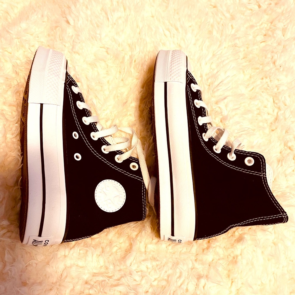 Women's Chuck Taylor All Star Hi Lift Platform Sneaker (sold )